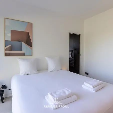 L'elegance 115 M 4 2 Guests Design & Nature *