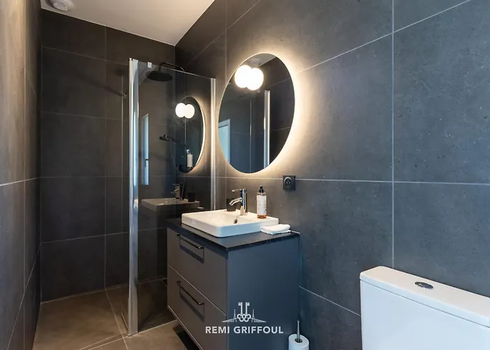 L'elegance 115 M 4 2 Guests Design & Nature *