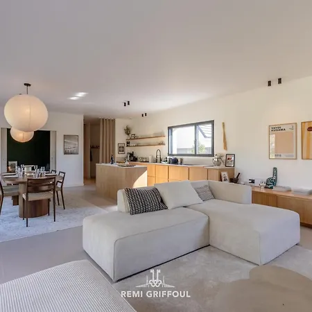 בית נופש L'elegance 115 M 4 2 Guests Design & Nature *