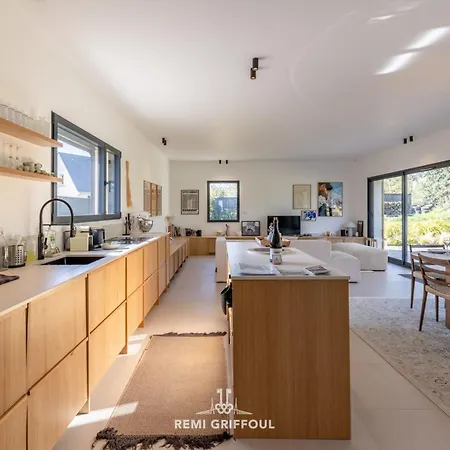 בית נופש L'elegance 115 M 4 2 Guests Design & Nature הונפלר